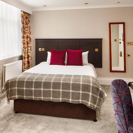 Mercure Burton Upon Trent, Newton Park Exterior photo