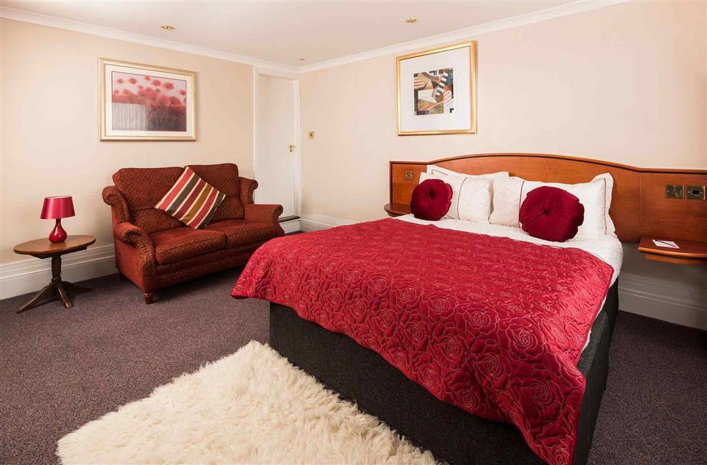 Mercure Burton Upon Trent, Newton Park Exterior photo