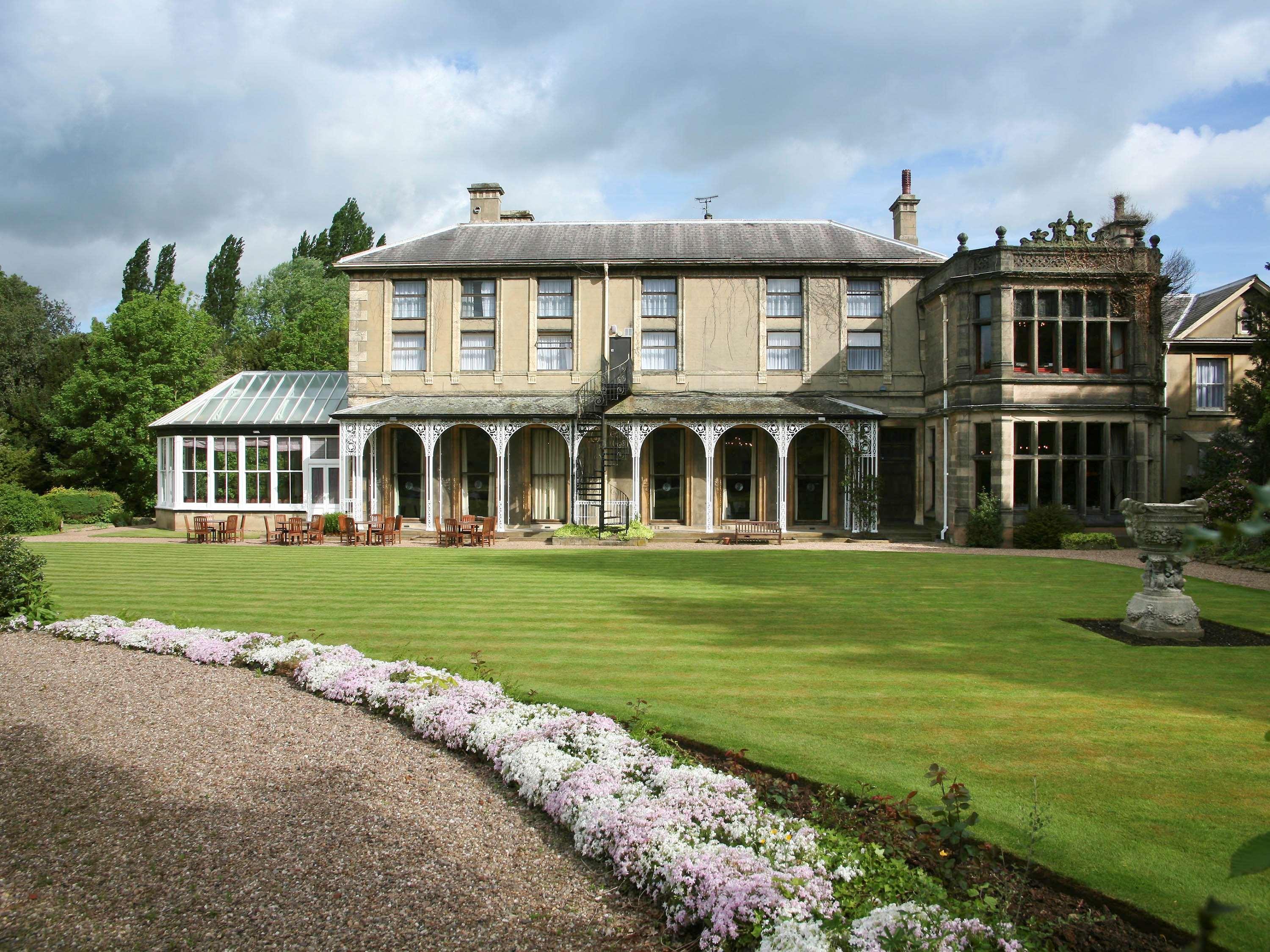 Mercure Burton Upon Trent, Newton Park Exterior photo